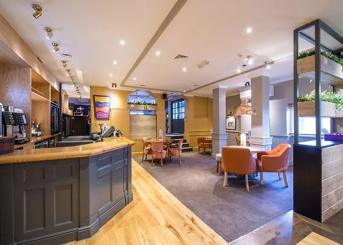 Premier Inn Cardiff West